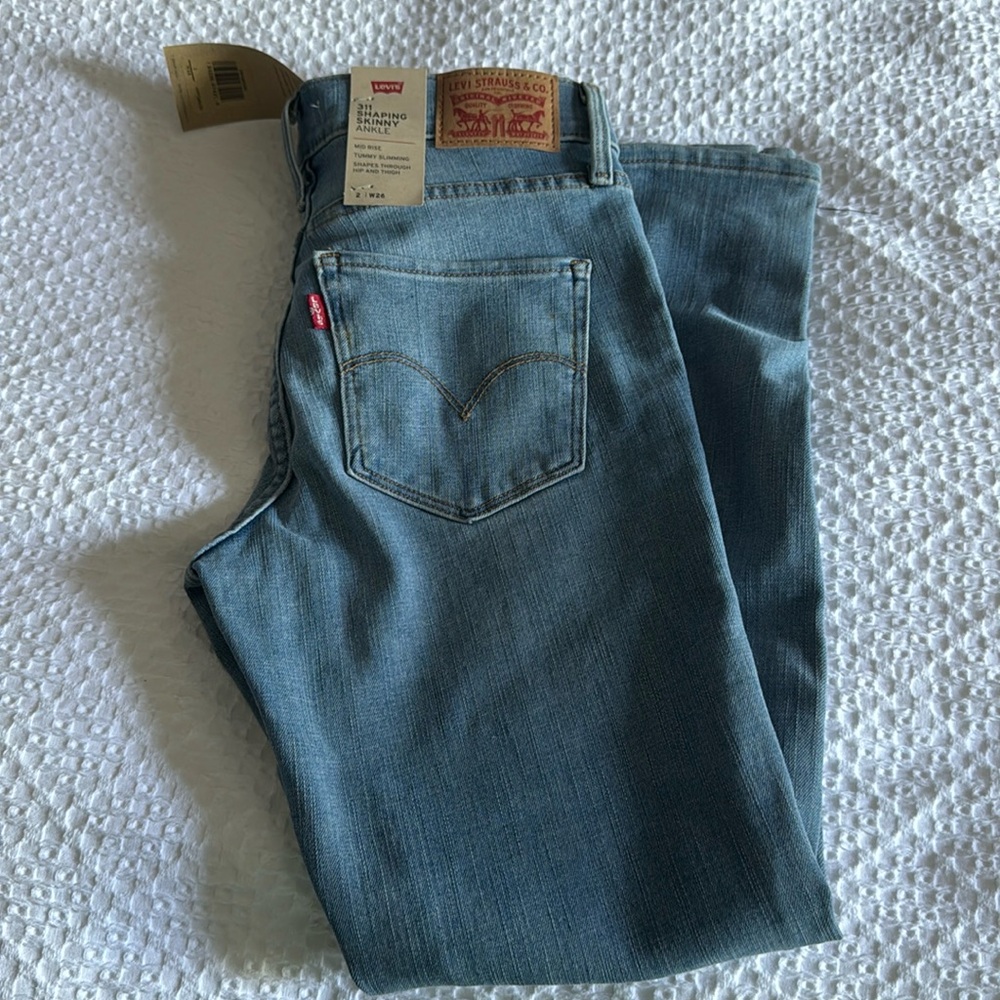 Levi’s scultp jeans 311 shaping skinny